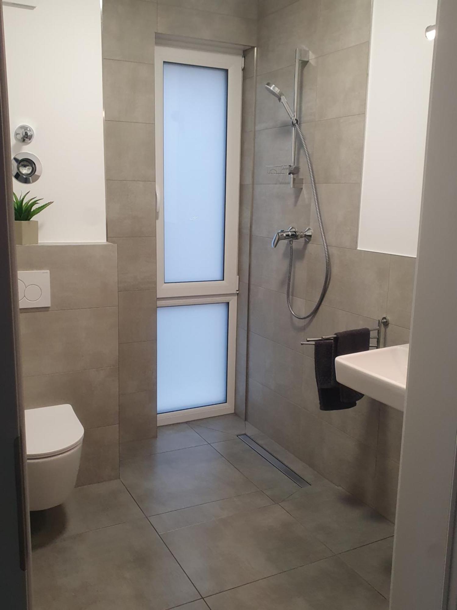 A & M Appartement Koeln Esterno foto
