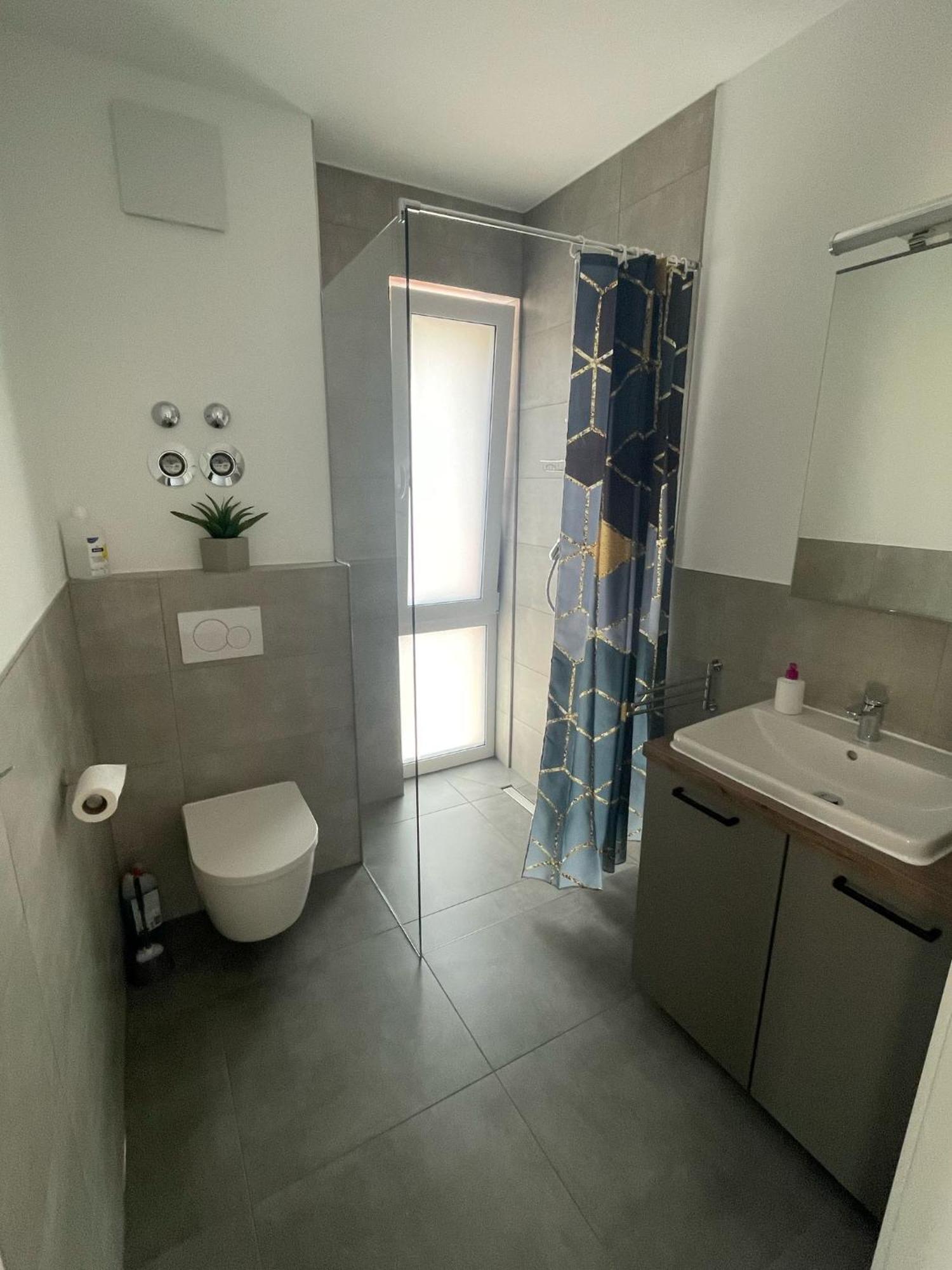 A & M Appartement Koeln Esterno foto