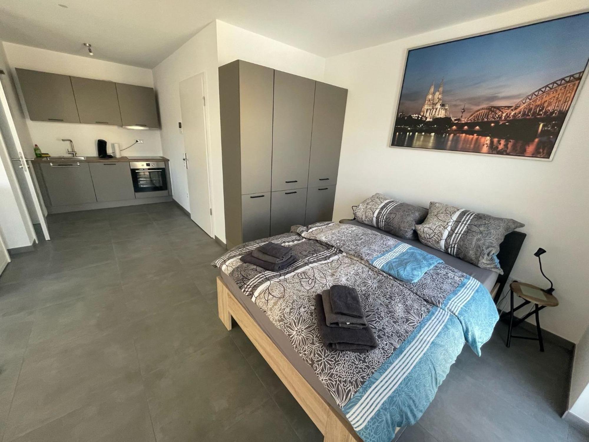 A & M Appartement Koeln Esterno foto
